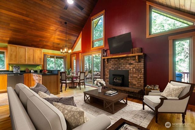 22 Berry Wood Place, Bellingham, WA 98229