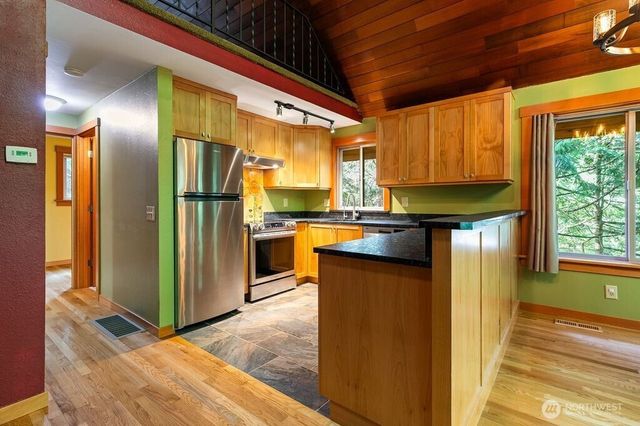 22 Berry Wood Place, Bellingham, WA 98229