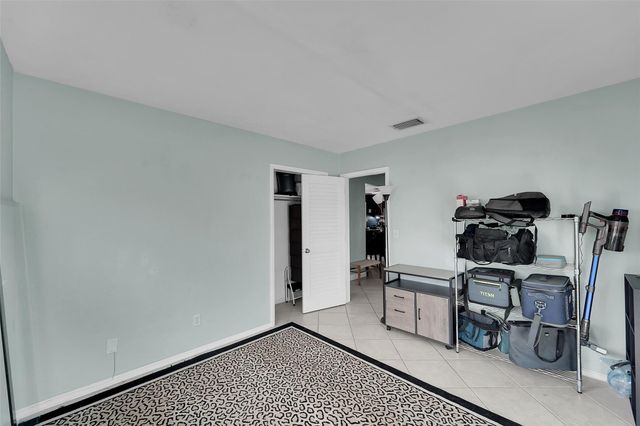 380 NW 47th Ct, Fort Lauderdale, FL 33309