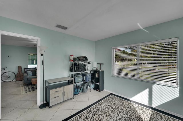 380 NW 47th Ct, Fort Lauderdale, FL 33309