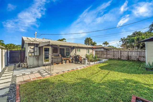 380 NW 47th Ct, Fort Lauderdale, FL 33309