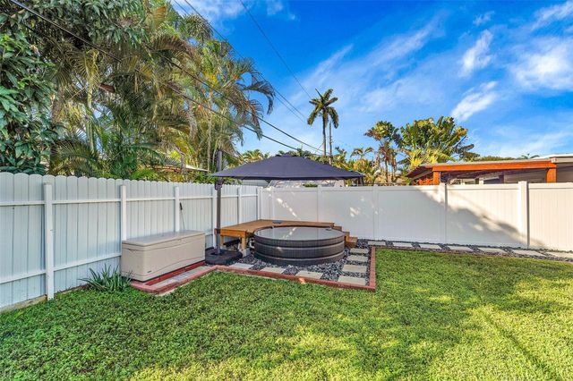 380 NW 47th Ct, Fort Lauderdale, FL 33309