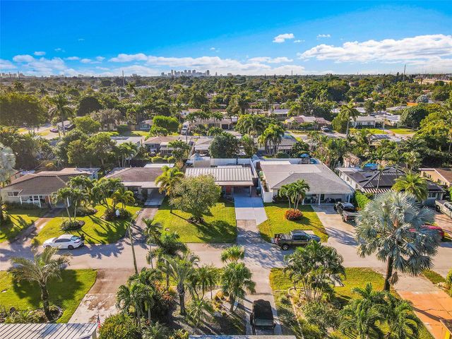380 NW 47th Ct, Fort Lauderdale, FL 33309