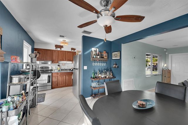 380 NW 47th Ct, Fort Lauderdale, FL 33309