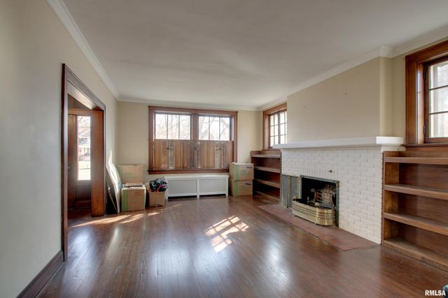 110 WEST Avenue, Quincy, IL 62301