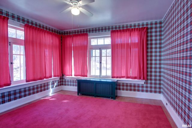 110 WEST Avenue, Quincy, IL 62301