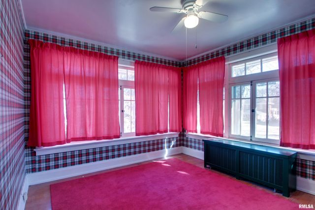 110 WEST Avenue, Quincy, IL 62301