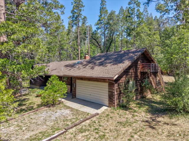 59967 Cascadel Road, North Fork, CA 93643