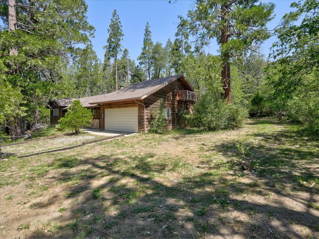 59967 Cascadel Road, North Fork, CA 93643