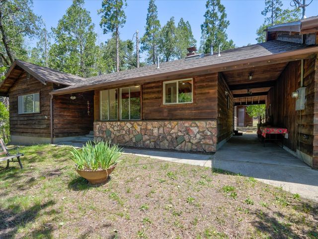 59967 Cascadel Road, North Fork, CA 93643