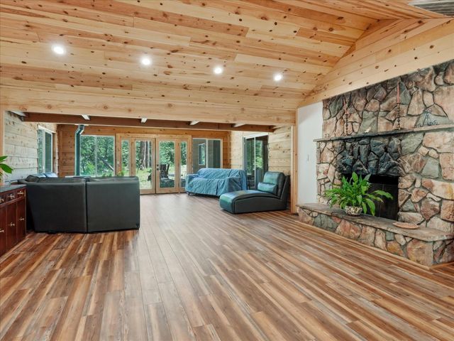 59967 Cascadel Road, North Fork, CA 93643