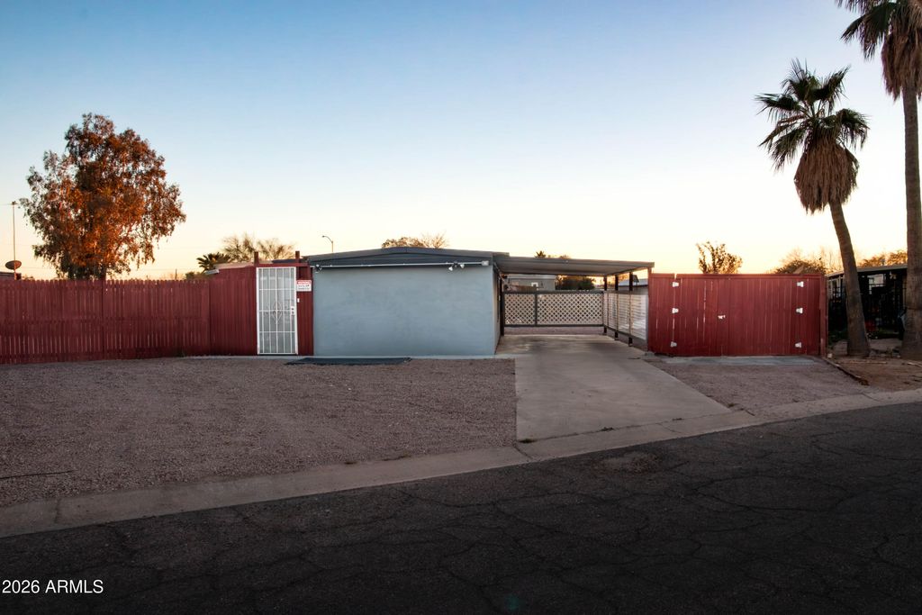 661 W SAGUARO Street, Casa Grande, AZ 85122