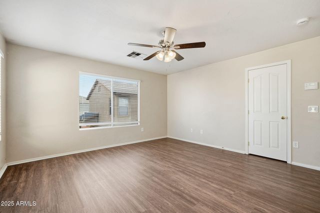 7413 S 40TH Avenue, Phoenix, AZ 85041