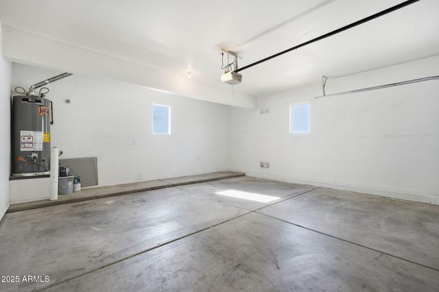 7413 S 40TH Avenue, Phoenix, AZ 85041