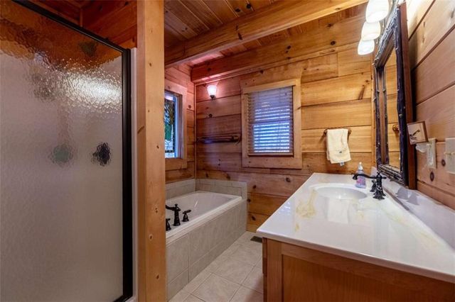 2077 Big Texas Valley Rd, Rome, GA 30165