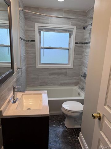 8700 W 7 Mile Road, Detroit, MI 48221