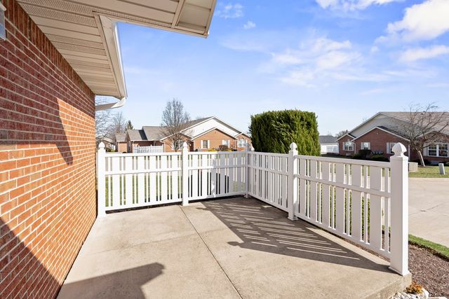 209 Greenbriar Lane, Dalton, OH 44618