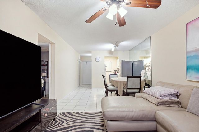 600 SW 2nd Avenue 133d, Boca Raton, FL 33432