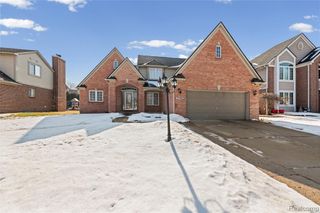 25965 Labana Woods Drive, Taylor, MI 48180