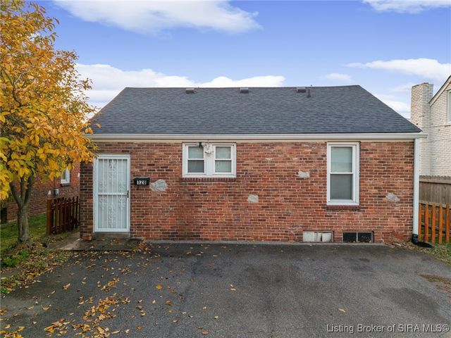128 Randolph Avenue N, Clarksville, IN 47129