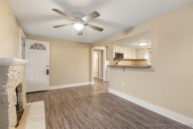 128 Randolph Avenue N, Clarksville, IN 47129