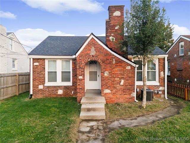 128 Randolph Avenue N, Clarksville, IN 47129