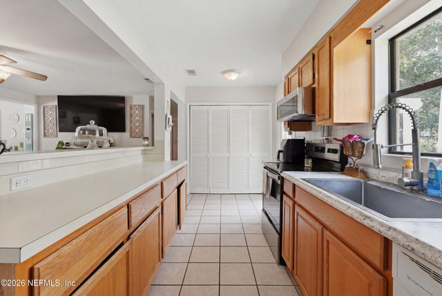 1220 S LAWRENCE Boulevard, Keystone Heights, FL 32656