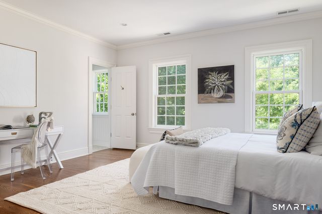 24 Stillman Lane, Greenwich, CT 06831