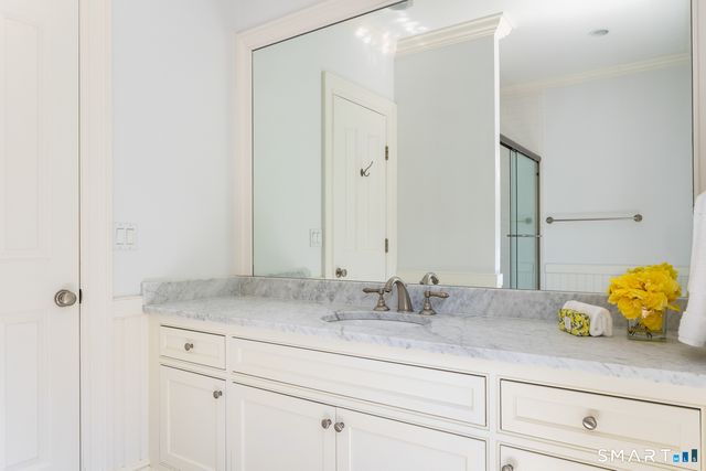 24 Stillman Lane, Greenwich, CT 06831