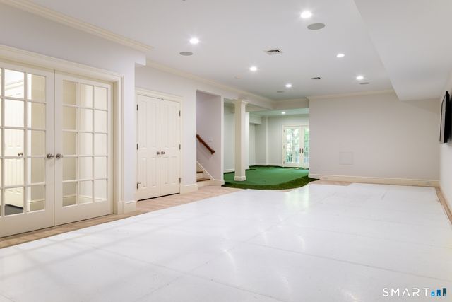 24 Stillman Lane, Greenwich, CT 06831