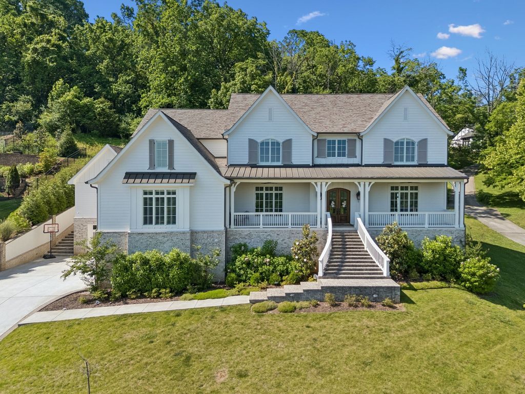 1019 Stockett Dr, Nashville, TN 37221