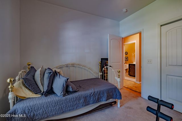 130 Cambridge Lane, West End, NC 27376
