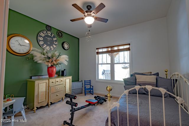 130 Cambridge Lane, West End, NC 27376