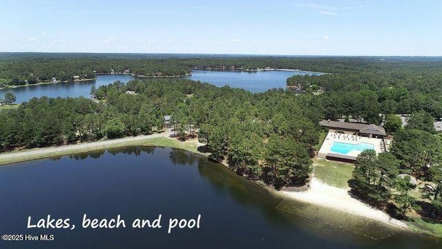 130 Cambridge Lane, West End, NC 27376