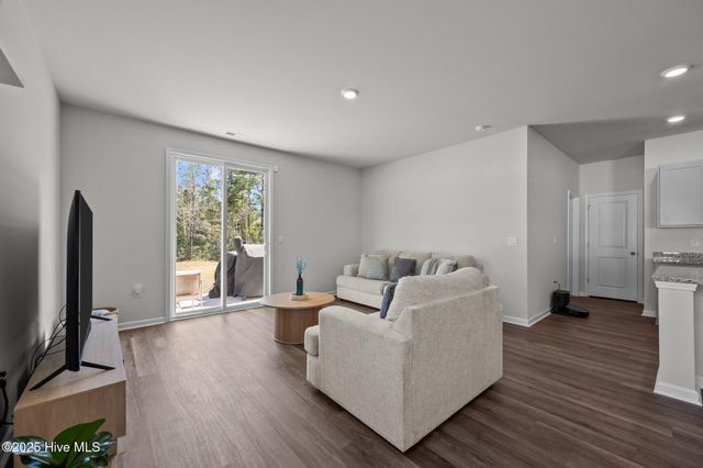 107 Delray Court, Sneads Ferry, NC 28460