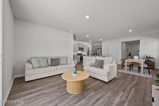 107 Delray Court, Sneads Ferry, NC 28460