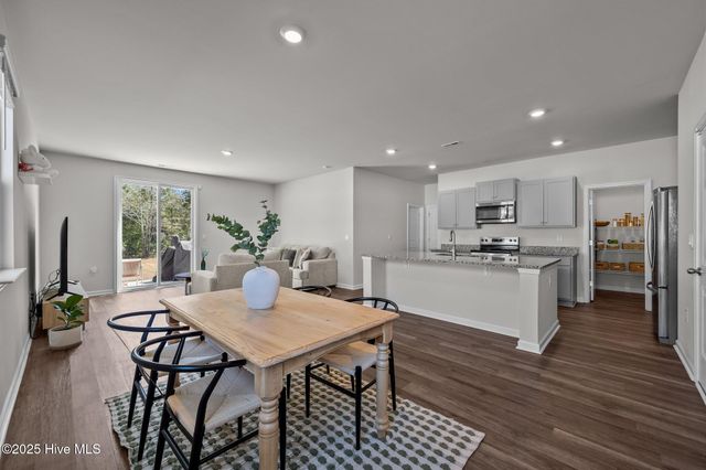 107 Delray Court, Sneads Ferry, NC 28460