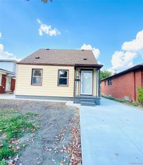 734 Highland Street, Wyandotte, MI 48192