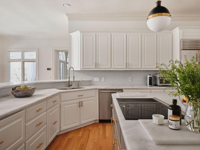 5304 Maryanna DR, Austin, TX 78746