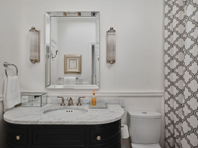 5304 Maryanna DR, Austin, TX 78746