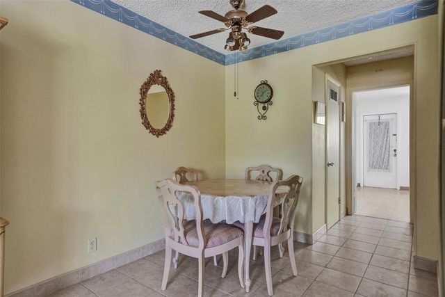 2000 NE 51st Court 205, Fort Lauderdale, FL 33308