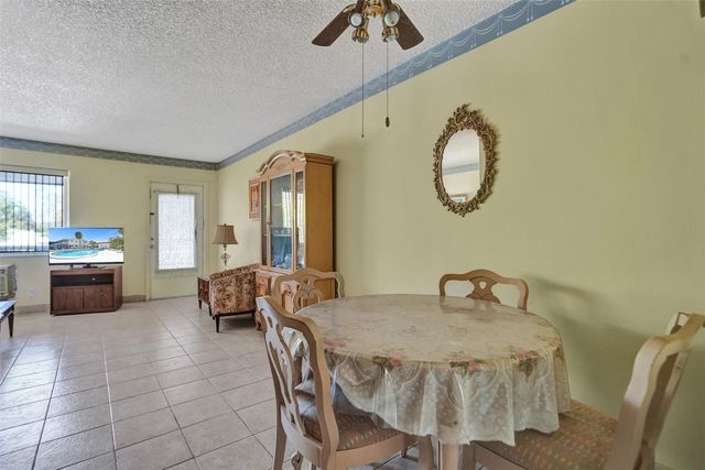 2000 NE 51st Court 205, Fort Lauderdale, FL 33308