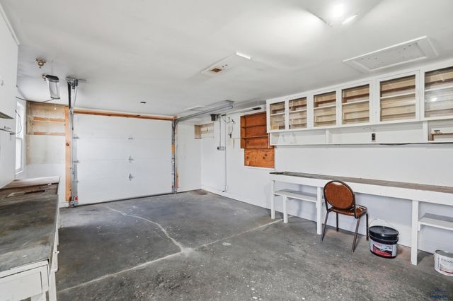 1002 HAINES AVE, Rapid City, SD 57701
