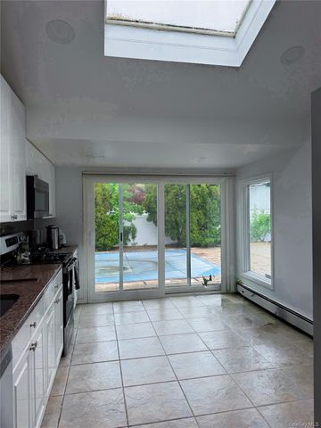 39 Favorite Lane, Jericho, NY 11753