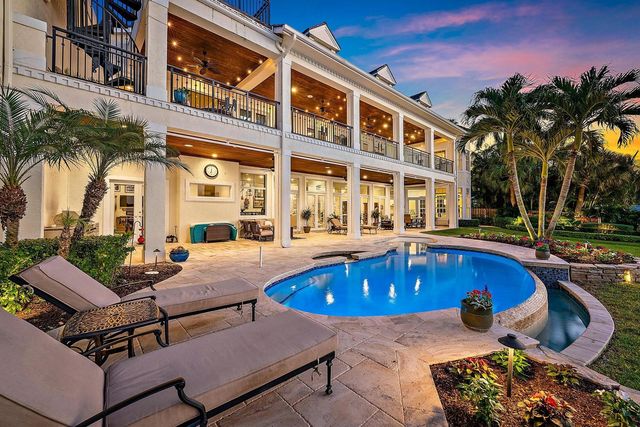 18137 Palm Point Drive, Jupiter, FL 33458