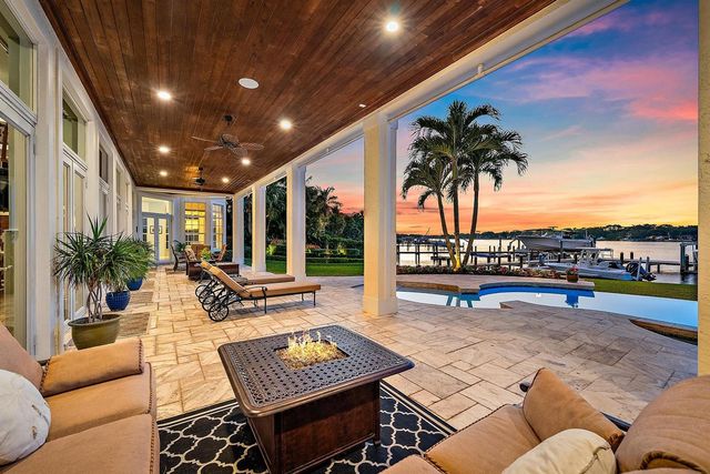 18137 Palm Point Drive, Jupiter, FL 33458