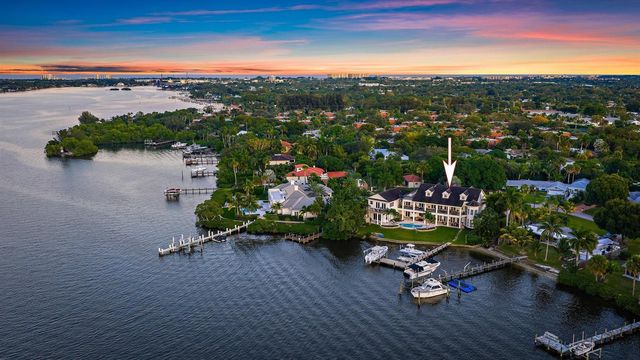 18137 Palm Point Drive, Jupiter, FL 33458
