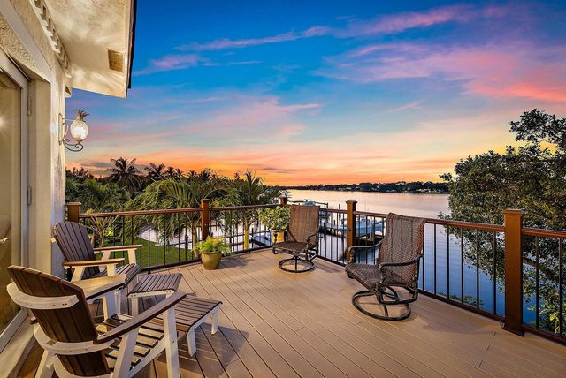 18137 Palm Point Drive, Jupiter, FL 33458