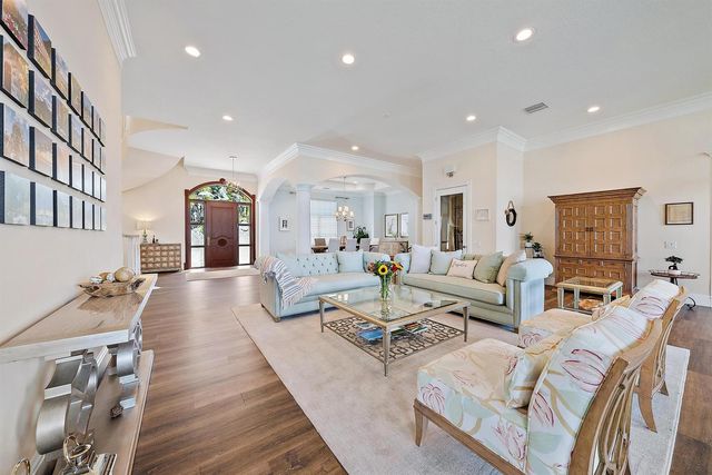 18137 Palm Point Drive, Jupiter, FL 33458