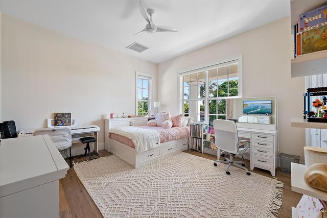 18137 Palm Point Drive, Jupiter, FL 33458